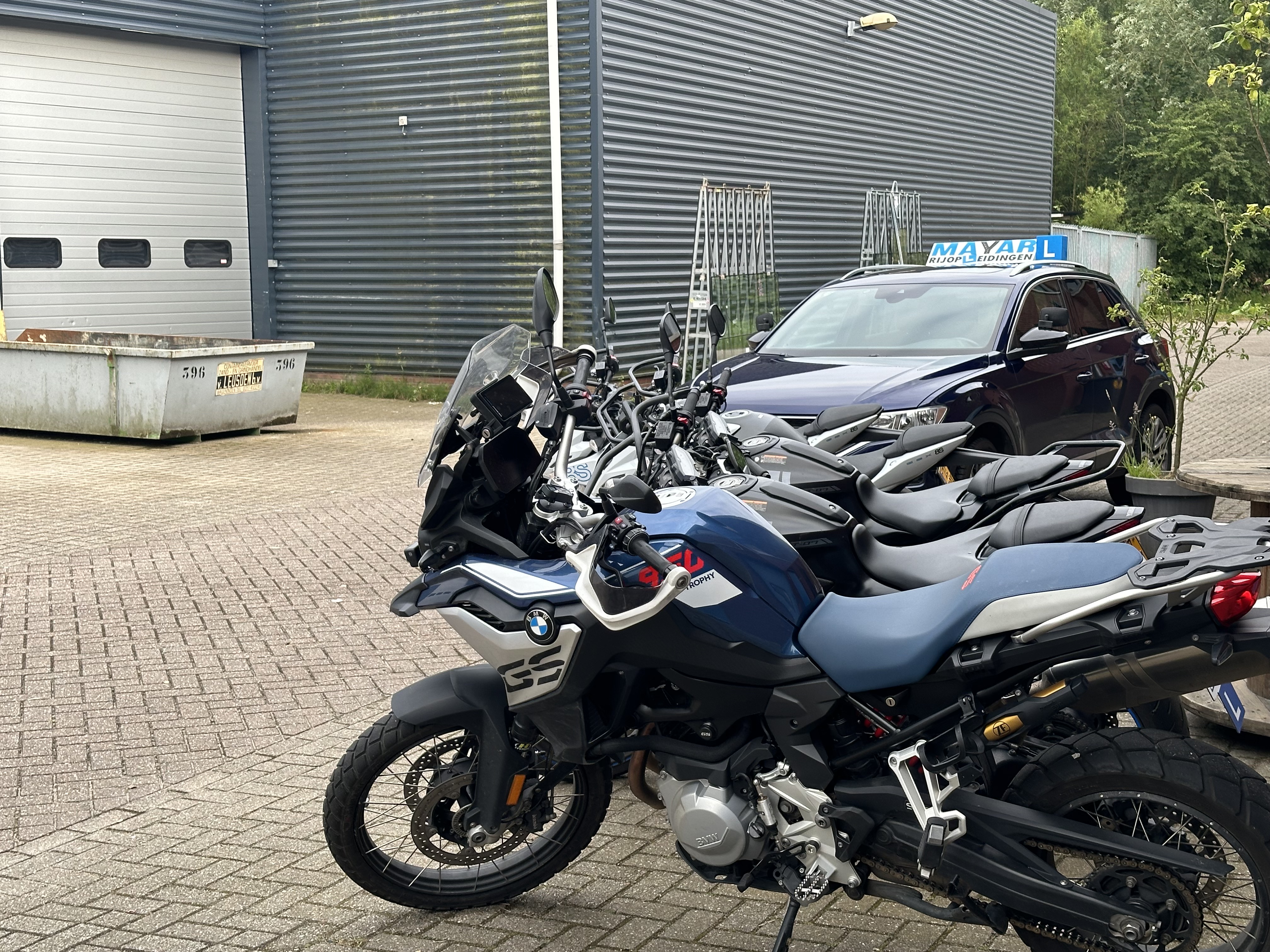 Rijinstructeur Mayar