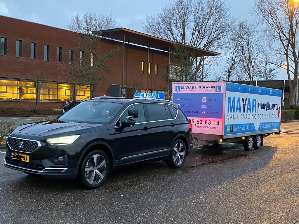 E Achter B Aanhangerrijbewijs - Mayar Rijopleidingen